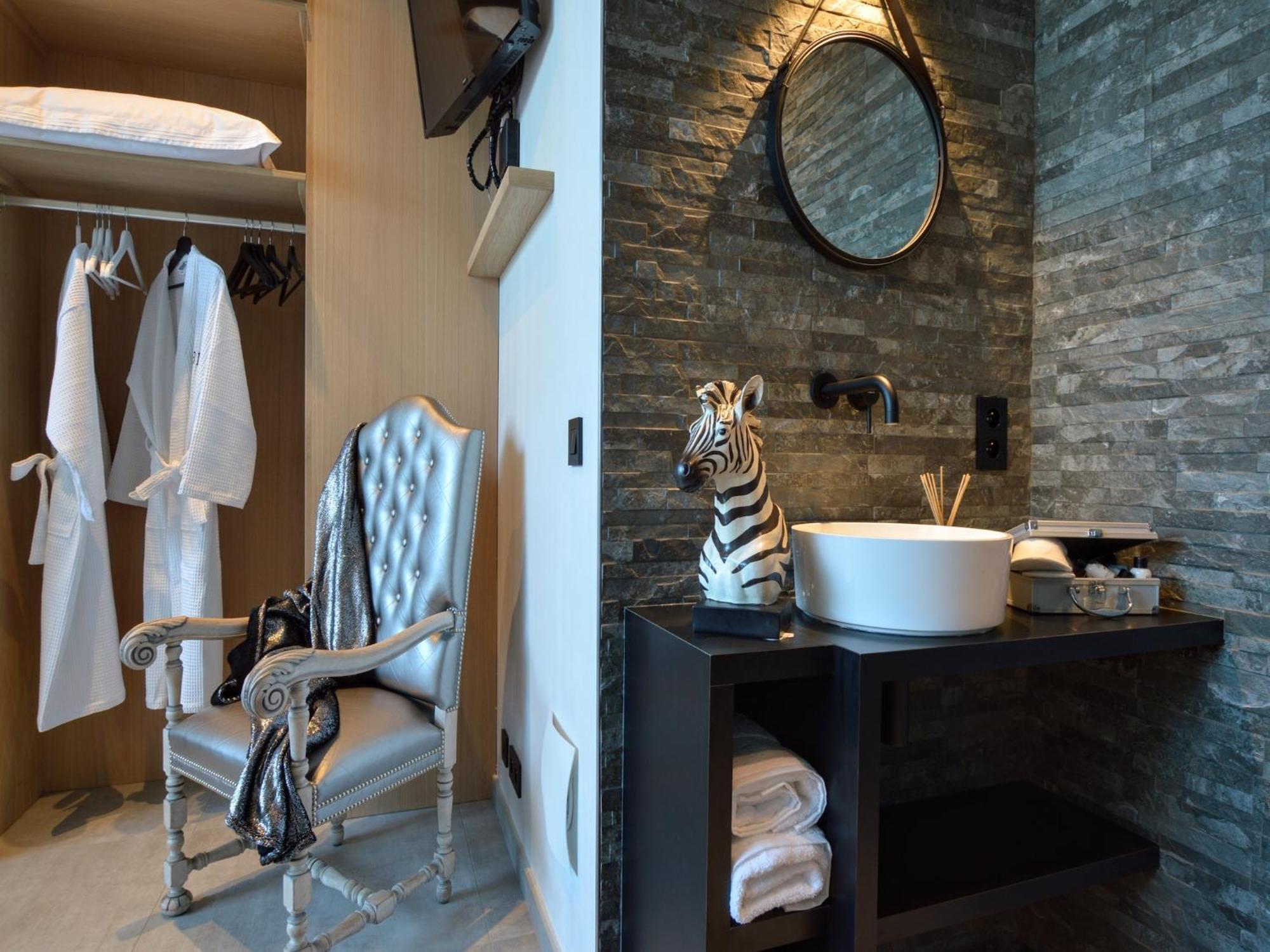 Cozy Villa In Dalhem Ardennes With Private Garden ภายนอก รูปภาพ